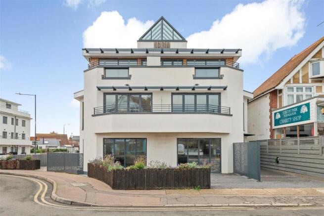 Ground Floor Shop Premises, Circus House