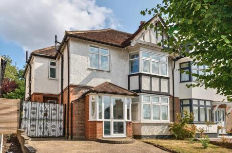 Courthouse Gardens, West Finchley