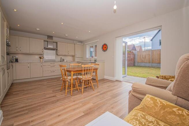 KITCHEN/DINER