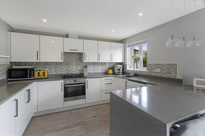 Kitchen Area (1)
