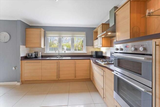 Kitchen Dining (1)
