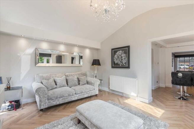 Family Room (2)