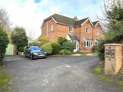 Blandford Forum - 3 bedroom semi-detached house for sale