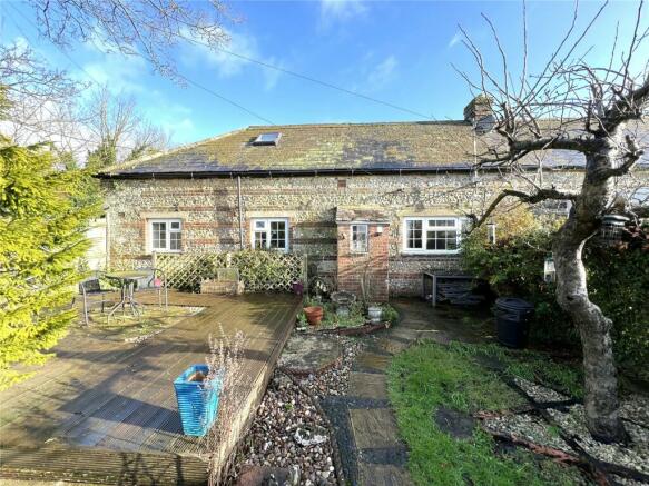 2 bedroom end of terrace house for sale in Salisbury Road