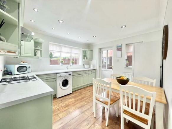 Kitchen breakfast room