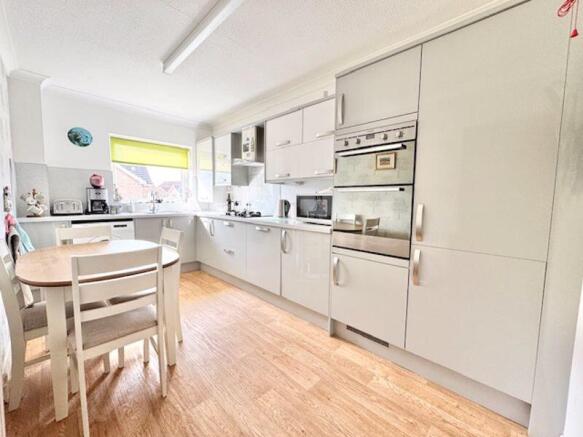 Kitchen diner