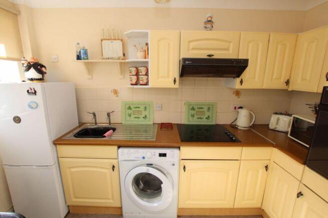 Kitchen photo 1