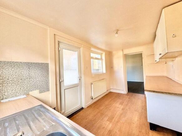 Kitchen alt view