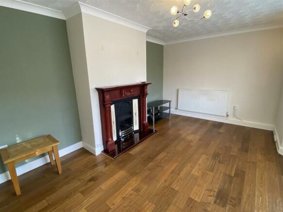 2nd image of Lounge
