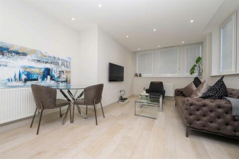 High Street, Uxbridge