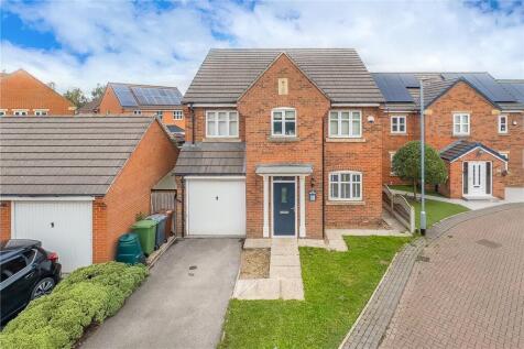Steeple Close, Morley, Leeds, West Yorkshire
