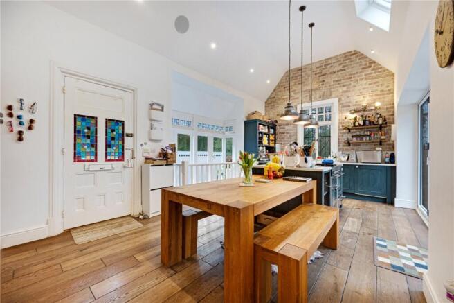 Kitchen diner