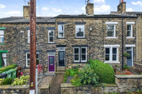 Crawshaw Avenue, Pudsey, West Yorkshire