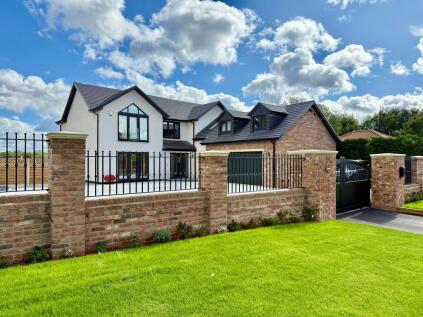 Ashmere, Great North Road, Barnby Moor, Retford, Nottinghamshire, DN22 8QS