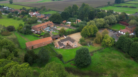 Floss Farm, Cottam, Retford, Nottinghamshire, DN22 0EU