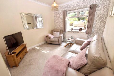 Ring Road, Farnley, Leeds, West Yorkshire