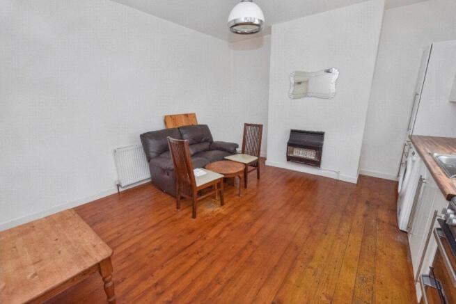 Lounge/Kitchen