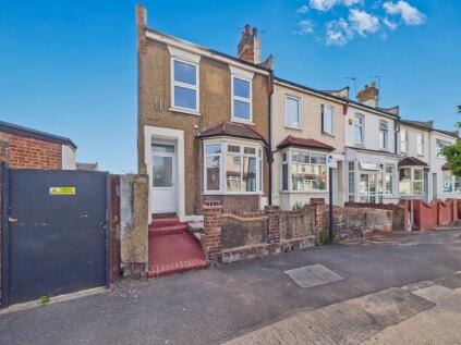 Luton Road, London, E17