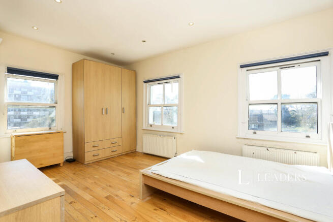 Studio Room