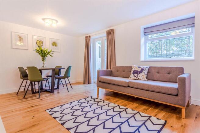 living room (Main)