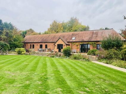 Playhatch Barn, Playhatch