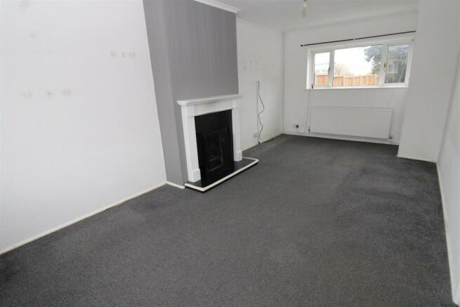 lounge 2.JPG