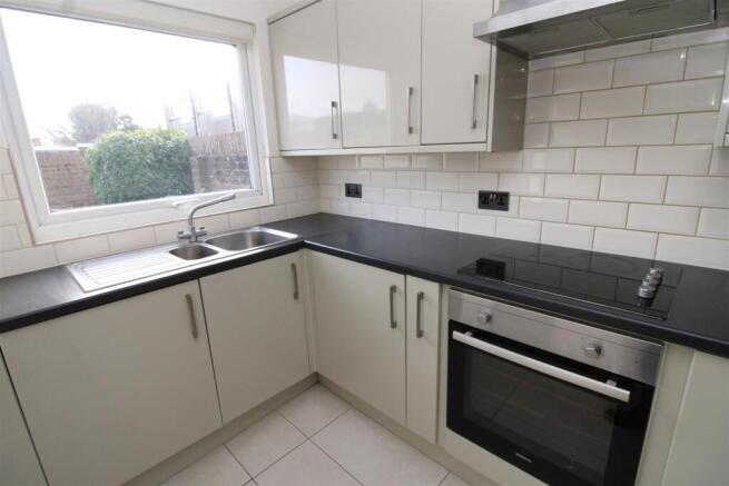 kitchen 2.JPG
