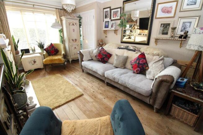 nice lounge.JPG