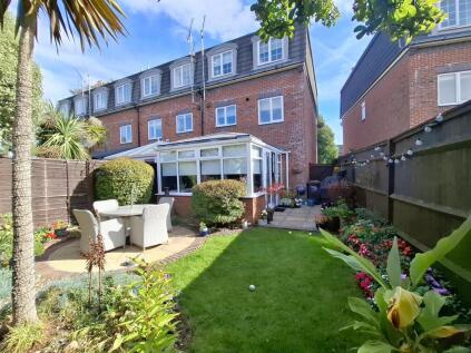 Hamilton Close, Rustington, Littlehampton