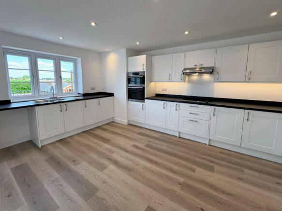 Kitchen Family Room