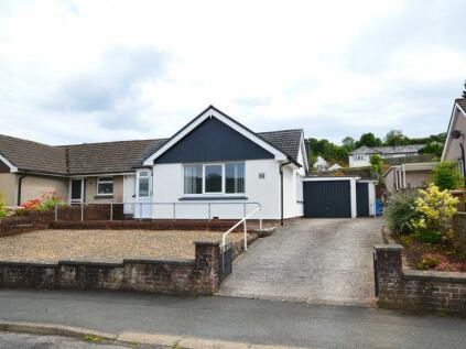 Abergavenny - 3 bedroom semi-detached bungalow for ...