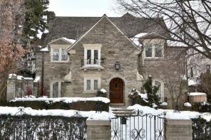 Photo of Traditional Stone Mansion, Forest Hill Road, Toronto