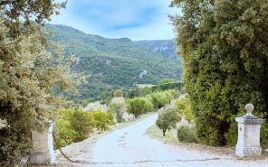 Photo of Provence-Alps-Cote d`Azur, Vaucluse, Buoux