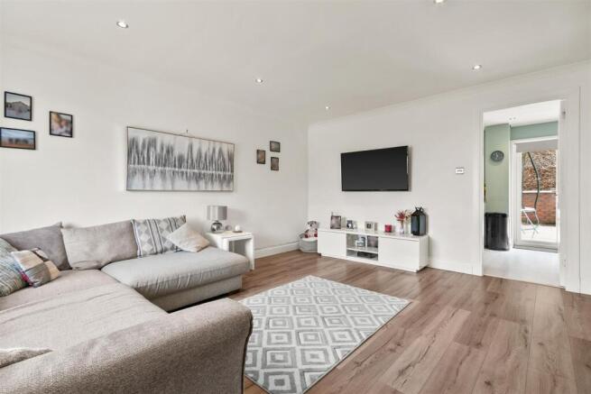Broomhill-4.jpg