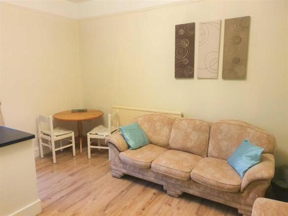 LOUNGE/KITCHEN/DINER
