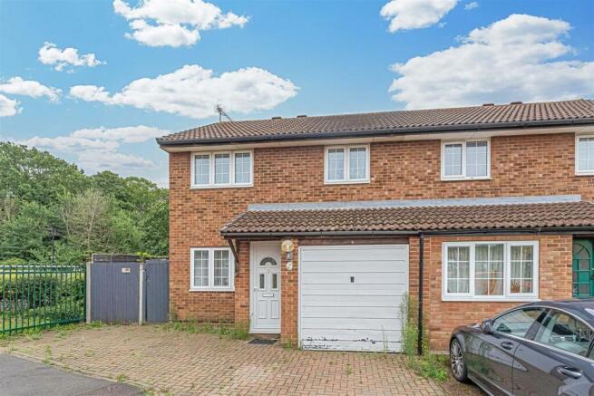 8 Crofters Close, Isleworth TW7 7PH-LOW RES-3.jpg