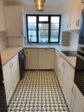 Chase Court Kitchen 2.jpg