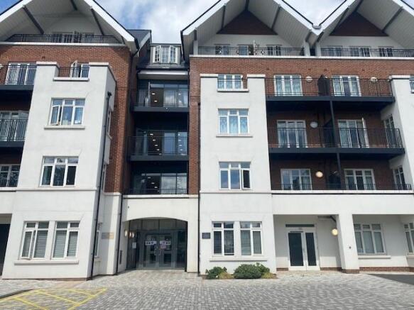 32 Bridgewater House Exterior 2.jpg