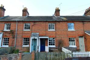 House Prices in Oakley Place, Hartley Wintney, Hook, Hampshire, RG27