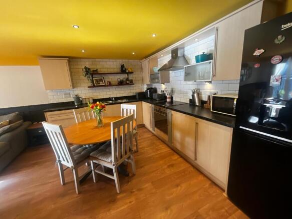 WhatsApp Image 2024-03-04 at 13.47.45 (5).jpeg