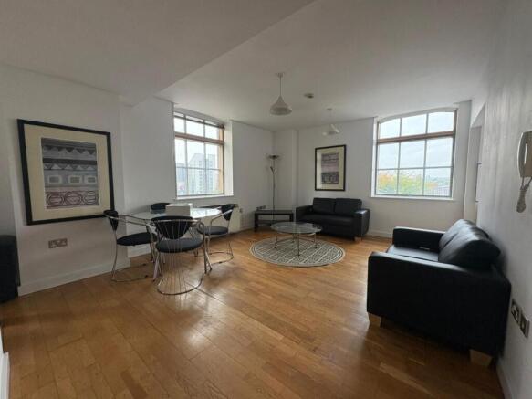 WhatsApp Image 2024-10-15 at 14.35.39.jpeg