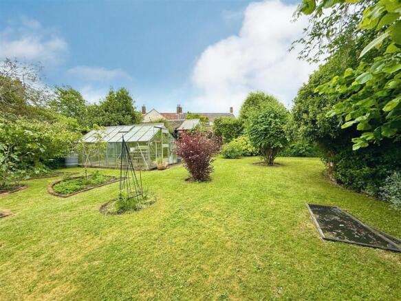 garden with greenhouse