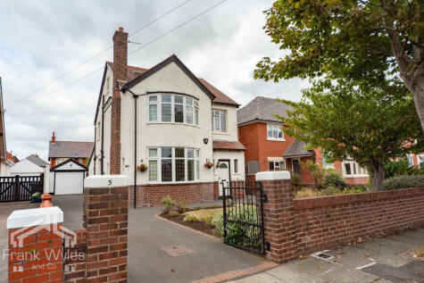 Newbury Road, Lytham St Annes, FY8