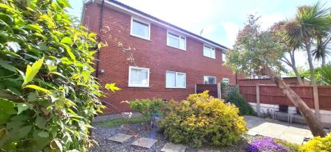 Harp Court, Abergele