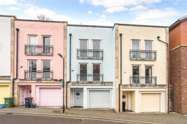 4 bedroom terraced house  for sale Victoria Park