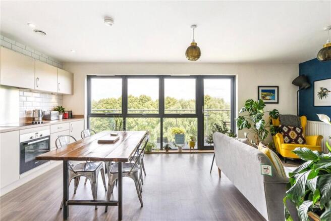 Kitchen/Dining