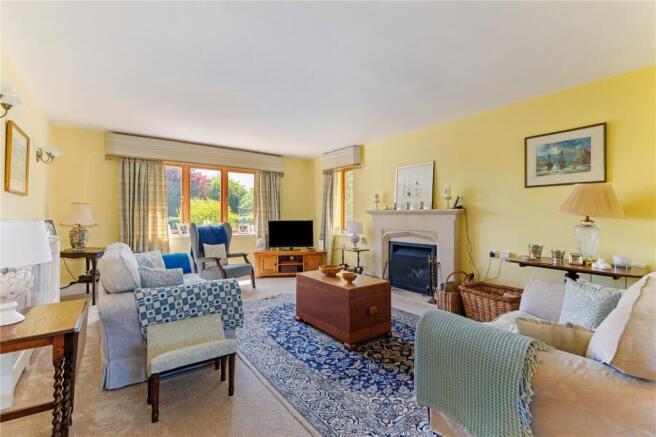 Sitting/Dining Room
