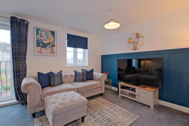 Living Room / Dining