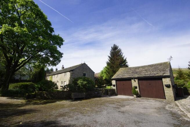 4 Bedroom Country House For Sale In Horseshoe Farm Chunal