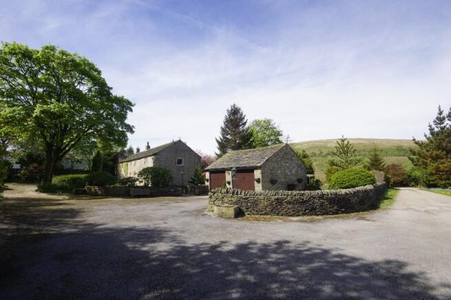 4 Bedroom Country House For Sale In Horseshoe Farm Chunal